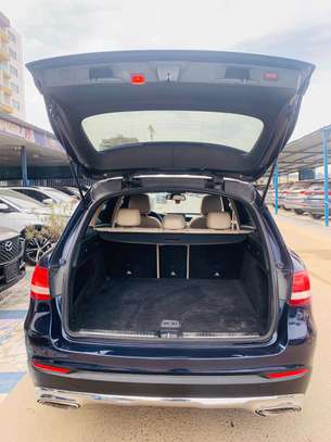 Mercedes glc 300 2017 image 12