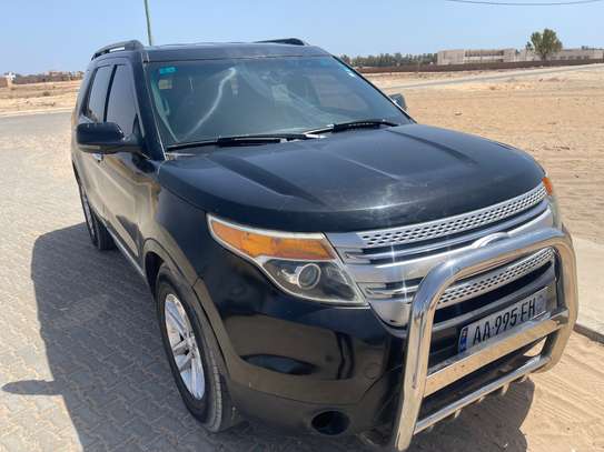 Ford explorer image 3