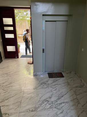 Appartement moderne à Amitié 2 image 13