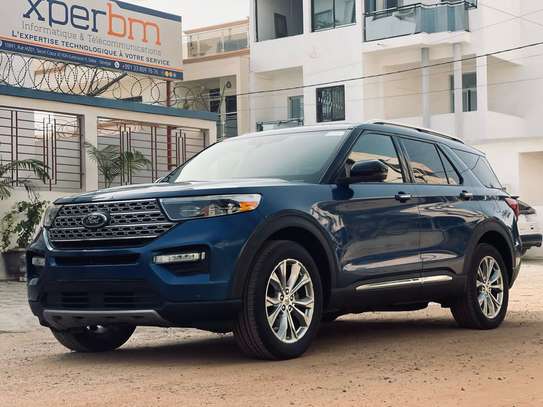 Ford Explorer image 2