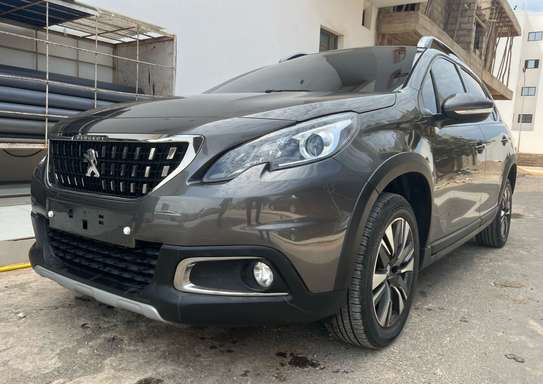 Peugeot 2008 image 8