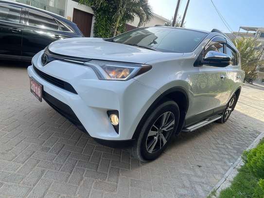 TOYOTA RAV 4 2018 image 3