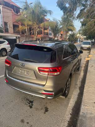 2016 kia sorento SX fully loaded image 6