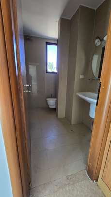 DUPLEX DE 4 CHAMBRES A FANN RÉSIDENCE image 1