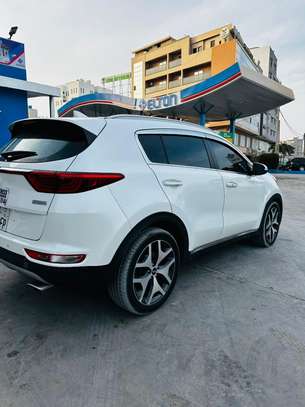 Location Kia Sportage ( 45k hors dakar ) image 6
