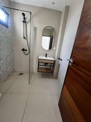 APPARTEMENT F3 A LOUER A FANN HOCK image 3