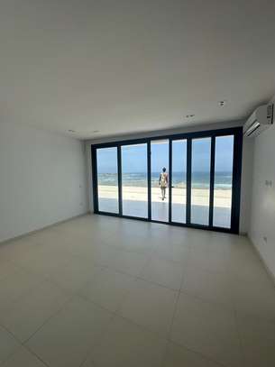 Appartement de Standing au Virage image 7