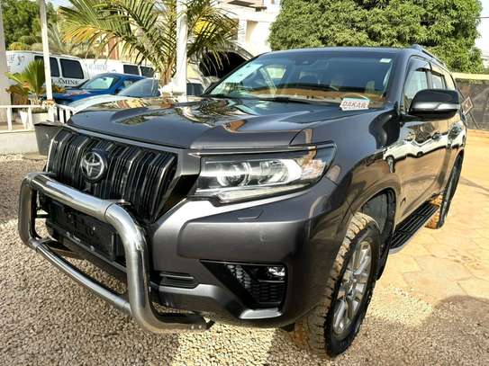 Toyota land cruiser VX image 5