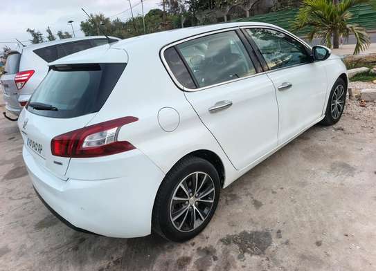 Peugeot 308 T9 automatique diesel image 2