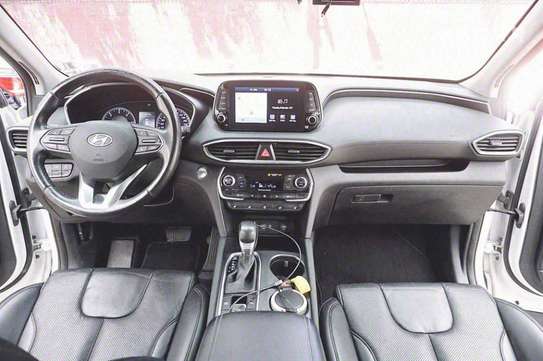 Hyundai Santafe 2019 image 5