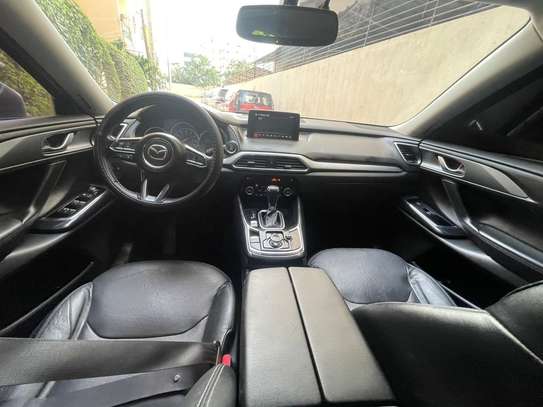 Location Mazda CX9 07 places image 7