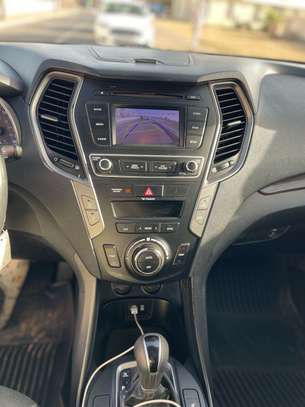 Hyundai santafe 2018 image 5