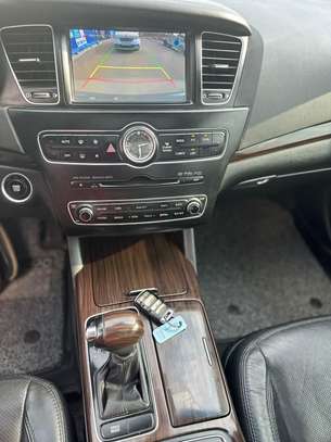KIA K7 image 9