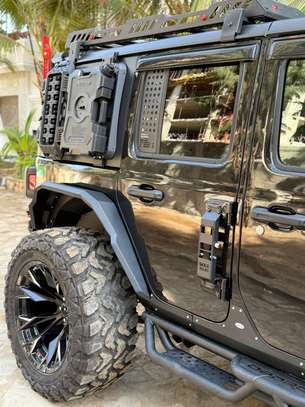 Jeep wrangler Sahara Blackhawk image 5