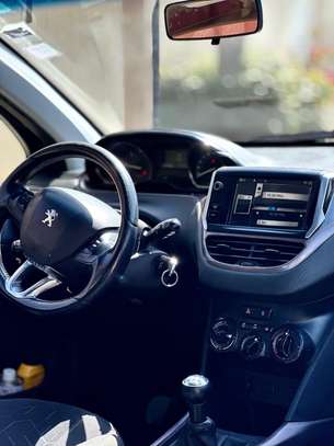 Peugeot 2008 annee 2014 image 5