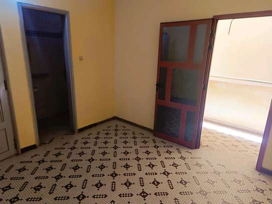 Appartement F3 sur la VDN yoff diamalaye image 8