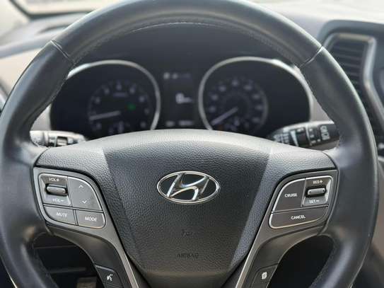 HYUNDAI SANTAFE 2017 image 11