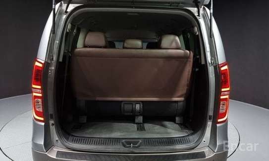 Hyundai Starex hors série 9 places Exclusive image 11