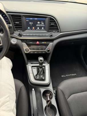 HYUNDAI ELANTRA ED VALUE 2017 image 13