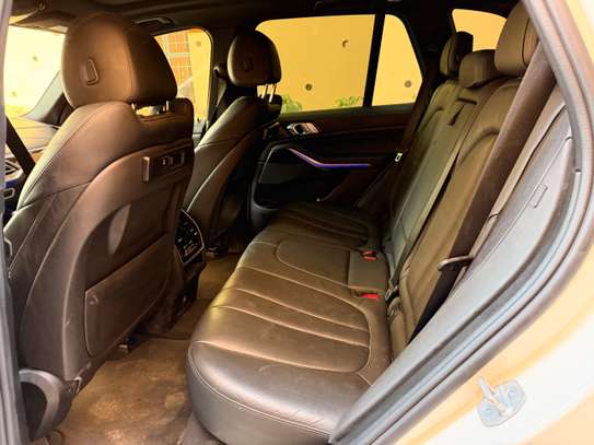 BMW X5 _2021 pack M image 6