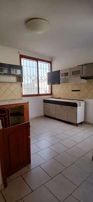TRES BELLE VILLA A LOUER image 3