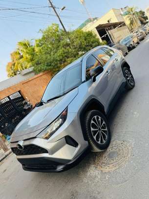 Toyota Rav 4 2021 image 4