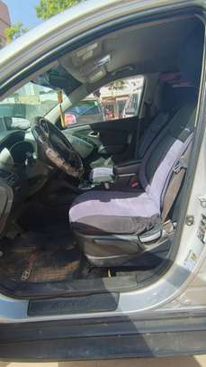 HYUNDAI TUCSON 2011 image 8