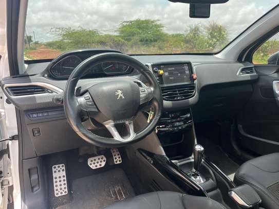 Peugeot 2017 diesel automatique complet excellent état image 3