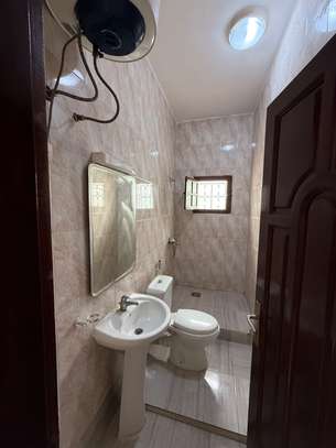 VILLA R+1 A LOUER image 8