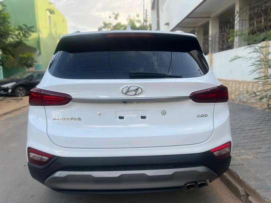 hyundai santa fe 2019 image 8