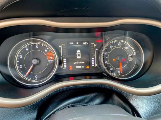 JEEP CHEROKEE LATITUDE-2017 image 2