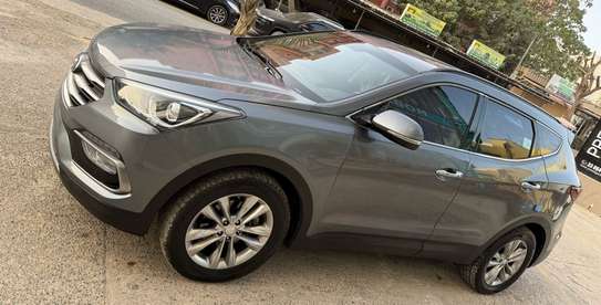 Hyundai santafe 2016 image 2