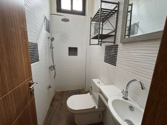 BEL APPARTEMENT F4 À SACRÉ CŒUR 3 VDN image 12