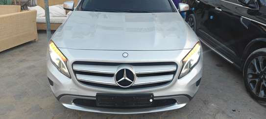 MERCEDES GLA 200d image 9