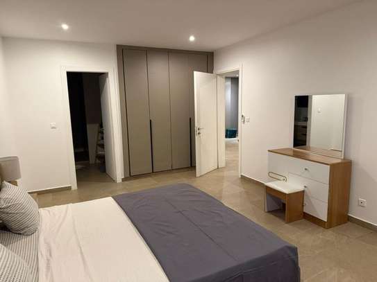 Appartement F2 meublé avec jardin aux Almadies image 4