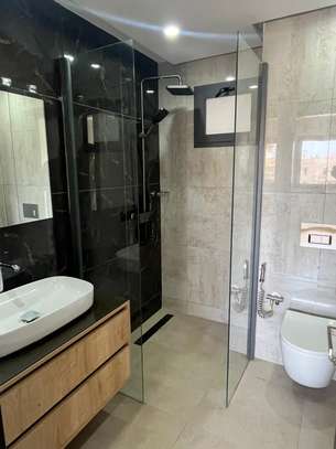 APPARTEMENT F4 A FANN MERMOZ image 4