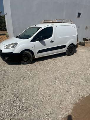 Location Peugeot Partner image 1