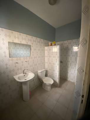 Studio à louer – Mermoz (Cité Batrain) image 3