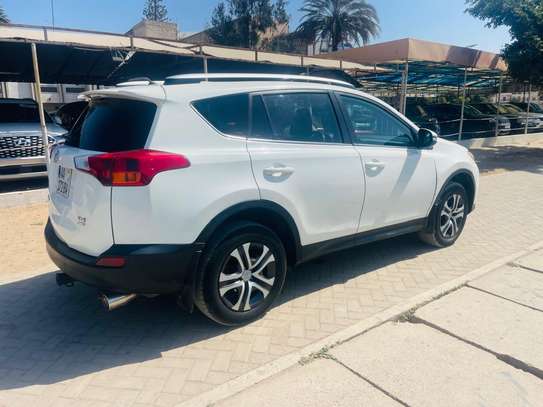 TOYOTA RAV 4 2015 image 6