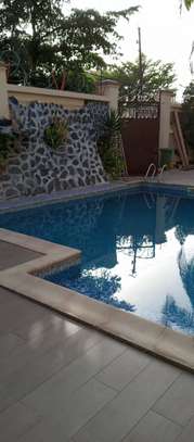 Grande villa avec piscine a louer a Sotrac Mermoz image 4