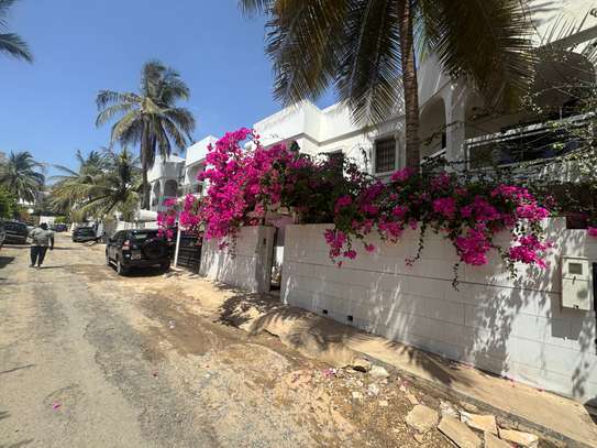 Villa à louer Ngor Almadie acoté du casino cap vert image 2