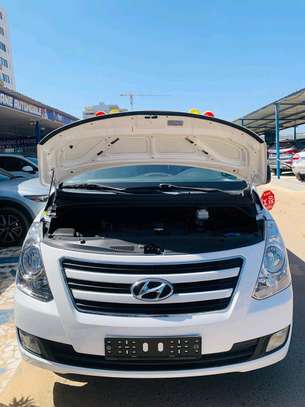 Hyundai starex  12 place 2017 image 7