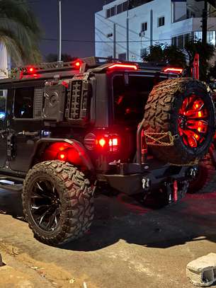 Jeep wrangler Sahara Blackhawk image 6