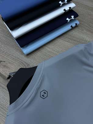 Under Armour T-shirt sport respirant plusieurs couleurs image 6