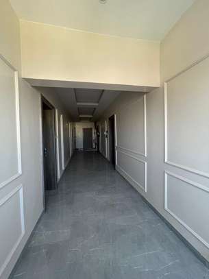 F5 de 352 m² à louer au point e avec les meubles image 7