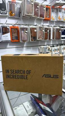 ASUS i7 1Tb ram 8 cb image 2