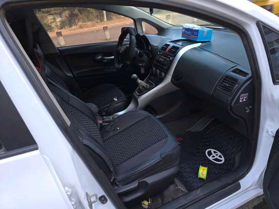 TOYOTA AURIS GASOIL 6VITESSE image 2