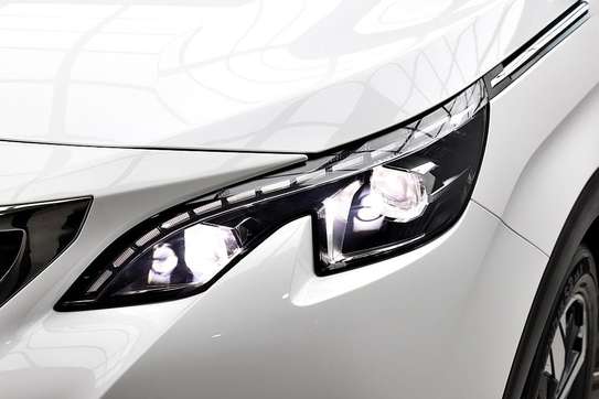 Peugeot 3008 image 12