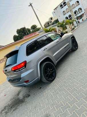 Jeep grand cherocke 2017 image 5