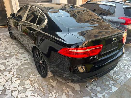 JAGUAR 2016 image 3
